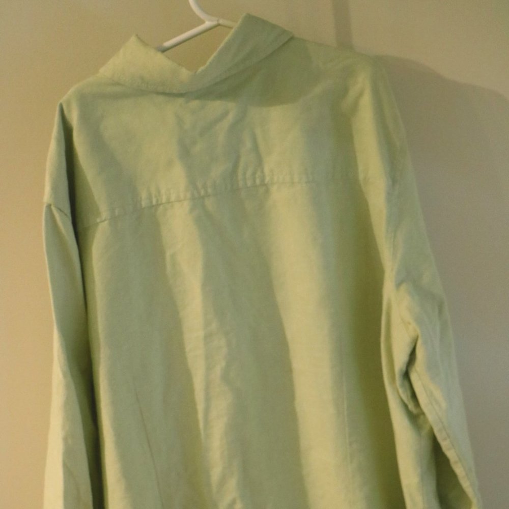 Light green button down - Picture 3 of 3